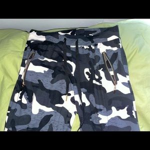 unbranded | cargo joggers with zipper pockets